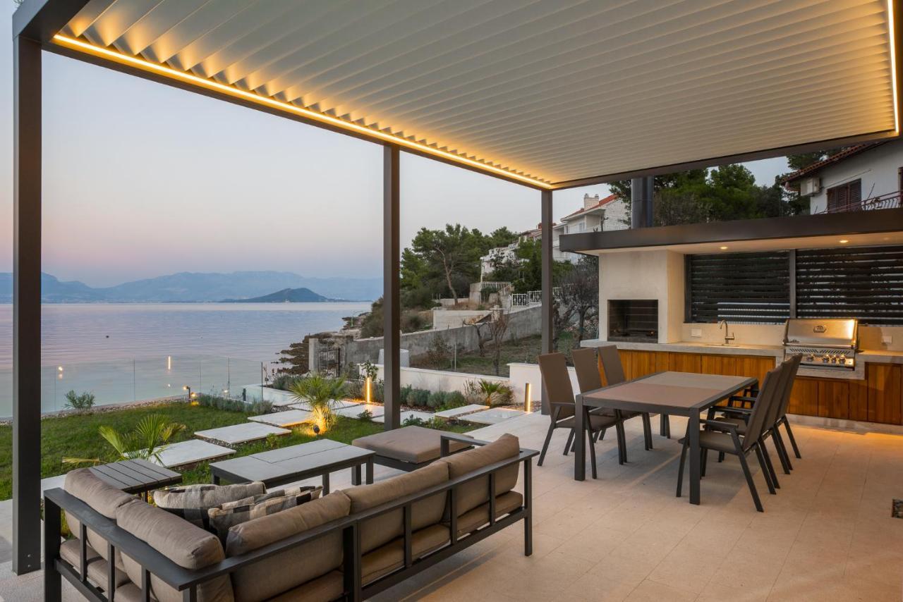 Acadia Beach Villas & Apartments Slatine Zewnętrze zdjęcie