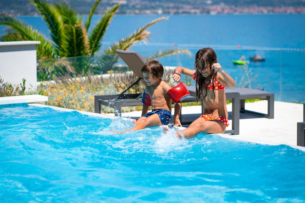 Acadia Beach Villas & Apartments Slatine Zewnętrze zdjęcie