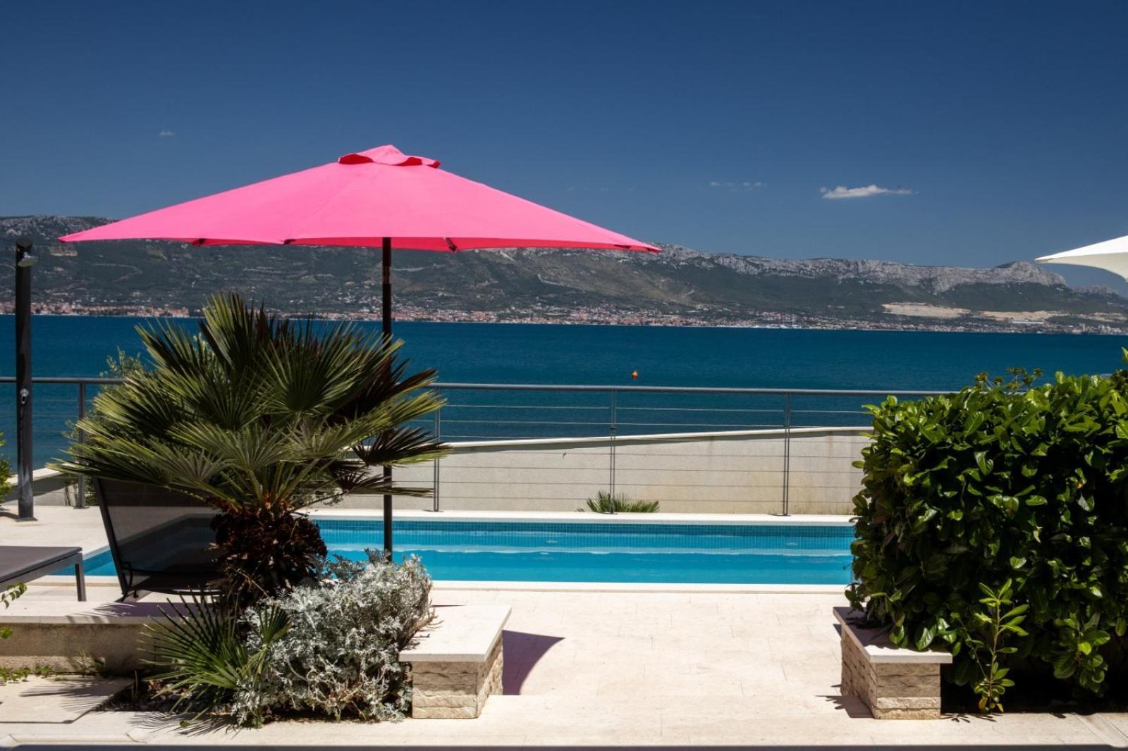 Acadia Beach Villas & Apartments Slatine Zewnętrze zdjęcie