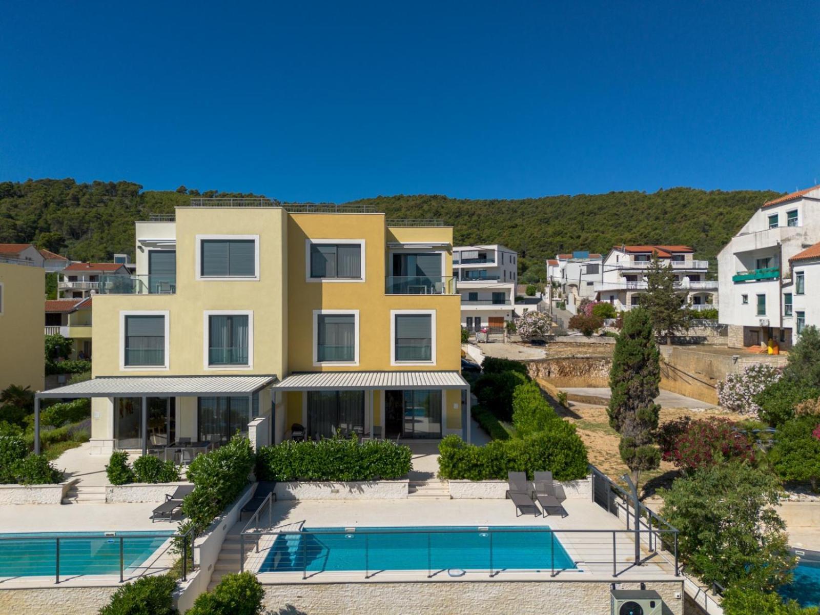 Acadia Beach Villas & Apartments Slatine Zewnętrze zdjęcie