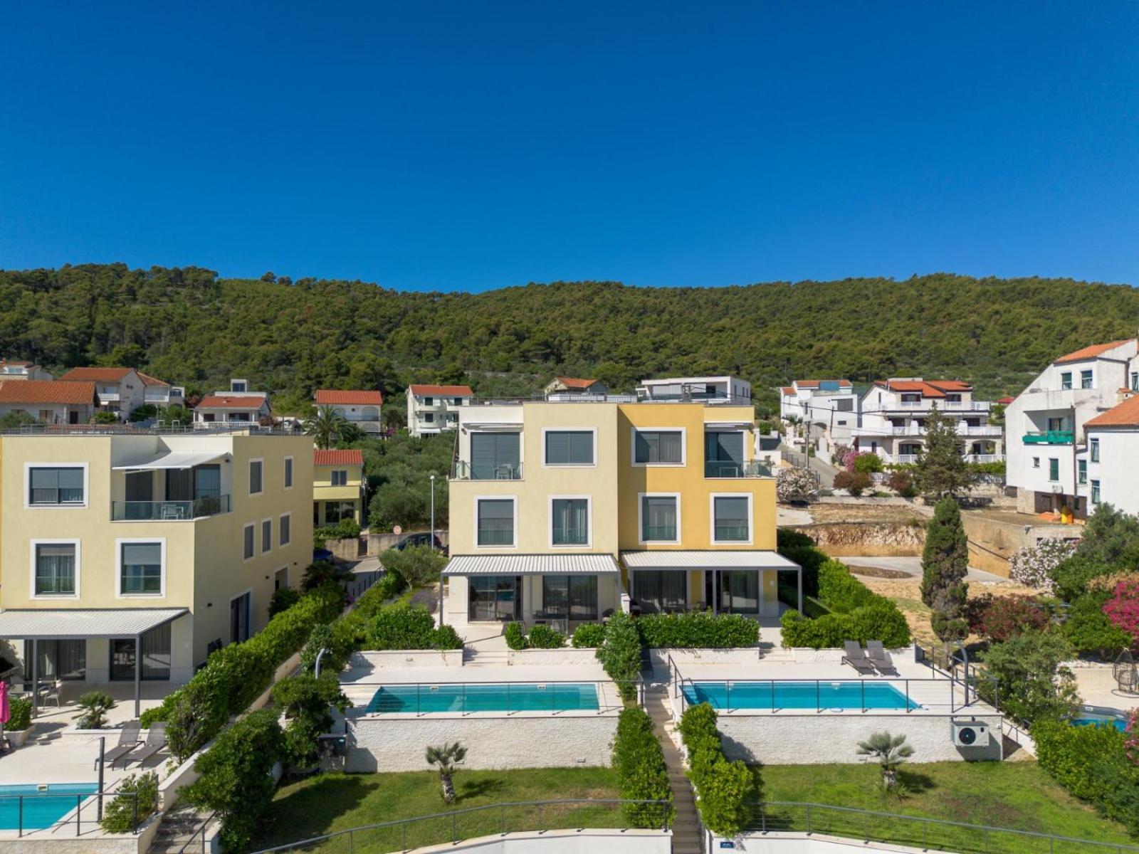 Acadia Beach Villas & Apartments Slatine Zewnętrze zdjęcie